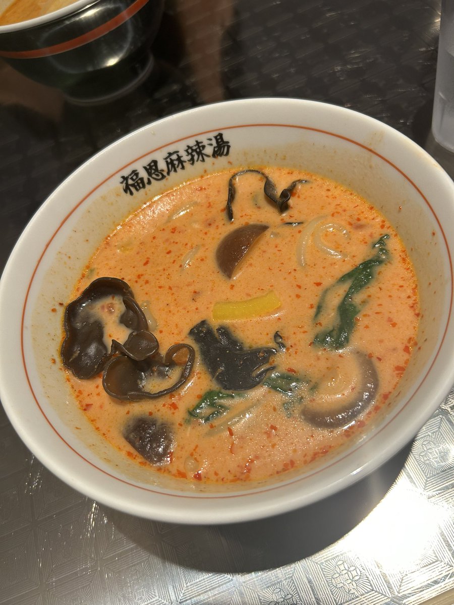MORlNANA's tweet photo. 麻辣湯たべてきました
口に合わなかったです https://t.co/LXgqTgFowu