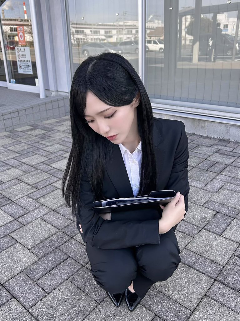 Akarishinshin's tweet photo. これはめちゃくちゃ厳しくて一切の隙がない衣織先輩

#野口衣織 https://t.co/yaWlchJCFU