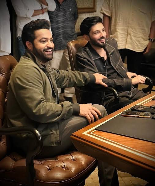 iammoviebuff007's tweet photo. #JrNTR And #Anirudh combo after Devara..🔥 This is the First Time Anirudh scoring for a Mythological film..⭐ Waiting to see how #Trivikram is gonna showcase the story of Lord Murugar..🤝

The Poster has a Vel shaped in DNA..👀 Also indicates a Grand War sequences are gonna be there..👍 Looking forward..⭐