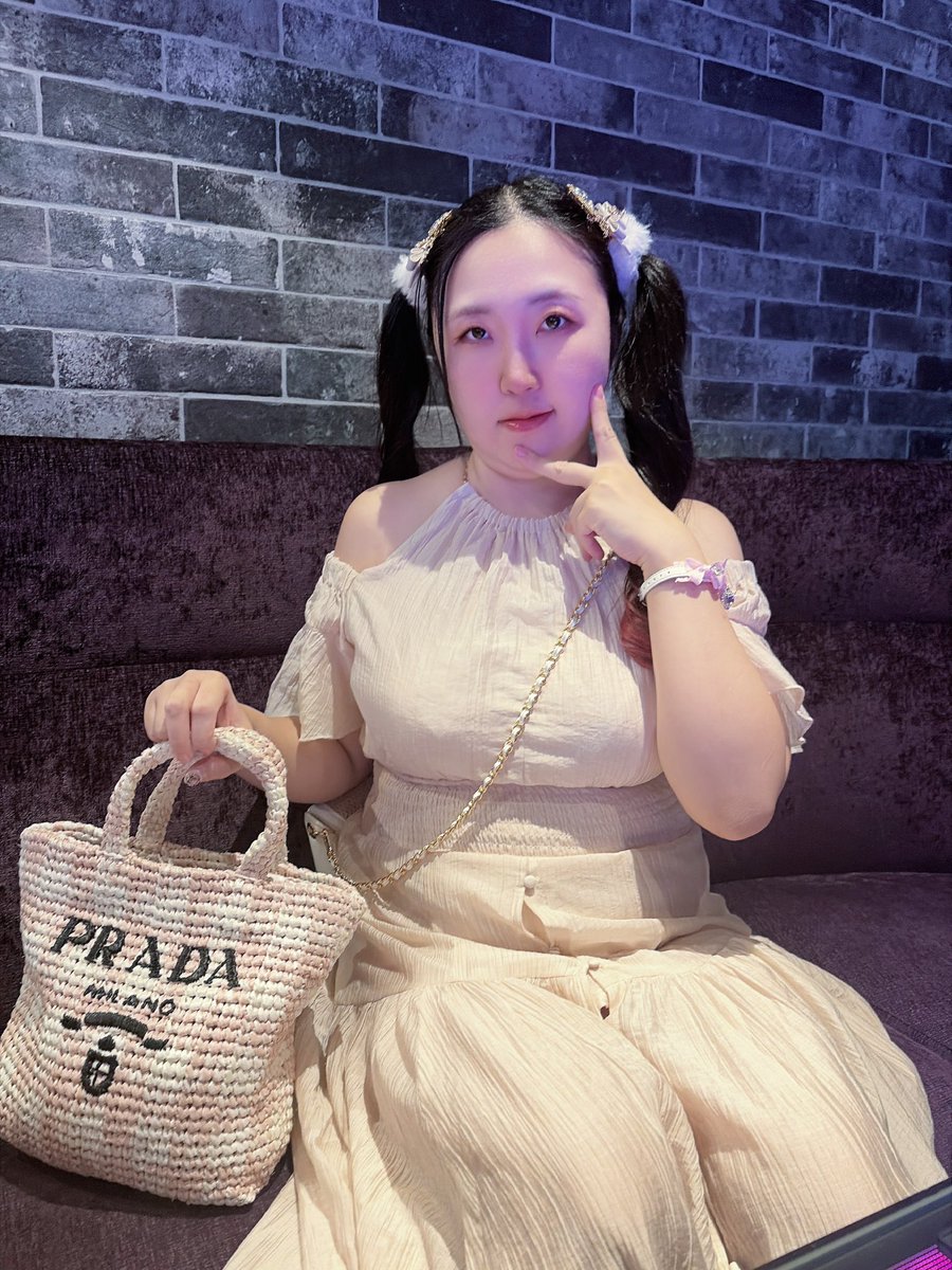 airitan2025's tweet photo. めっちゃ女の顔するやん🤣って言われたよ🎀🤣PVお楽しみにー💕 https://t.co/vonNx0DSvN