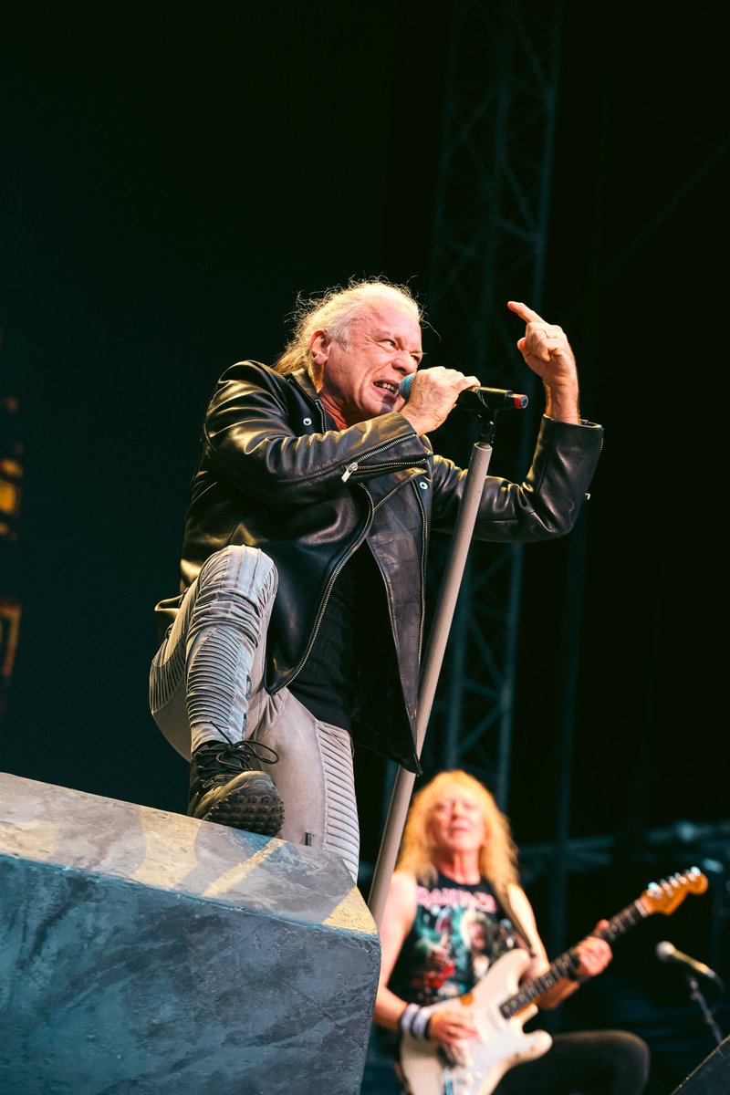 GroupamaStadium's tweet photo. Quelques clichés pour revivre une soirée de folie 📸🤘🔥

@IronMaiden  a fait vibrer la scène, le public a répondu présent et l’ambiance était tout simplement électrique du début à la fin ! https://t.co/jWMc0Lg3DR