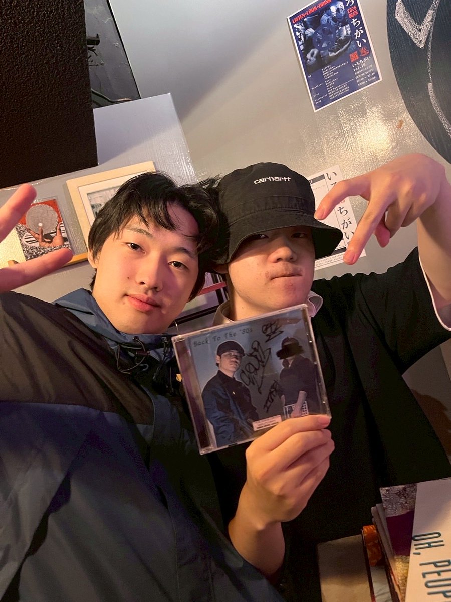 fuzz8198's tweet photo. 昨日のいろちがい https://t.co/x7hAgcGlYc