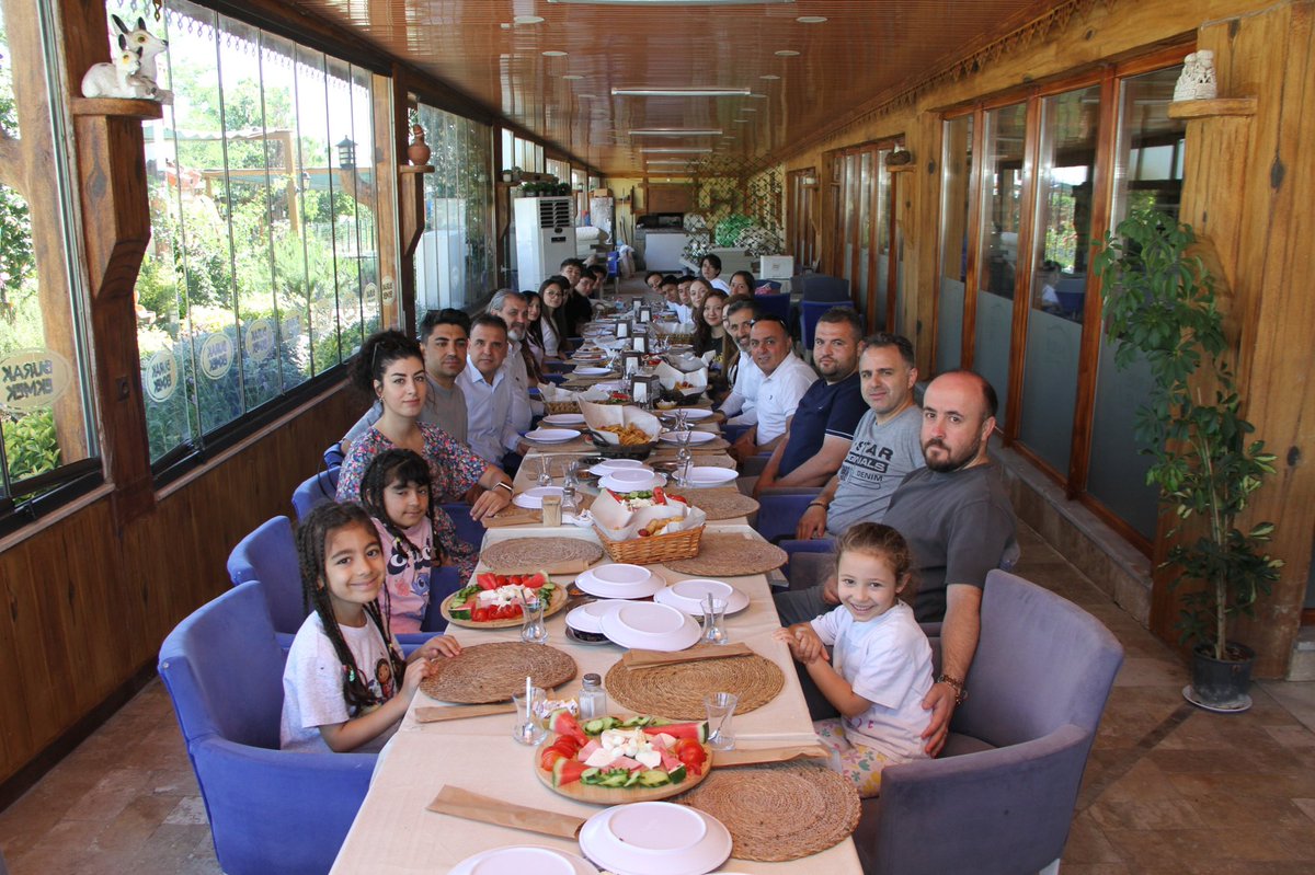 kulailcemem's tweet photo. Manisa’da düzenlenen “Genç Sahne Manisa” etkinliğinde Kula’yı temsil eden Selim Sabahat Palanduz Anadolu Lisesi öğrencilerinden oluşan “Grup Palanduz”, sahne performansıyla izleyicilerin beğenisini kazandı.
@il_mem_45 @m_ugurelli @ahmedtasci10 https://t.co/b4uYsq2yky