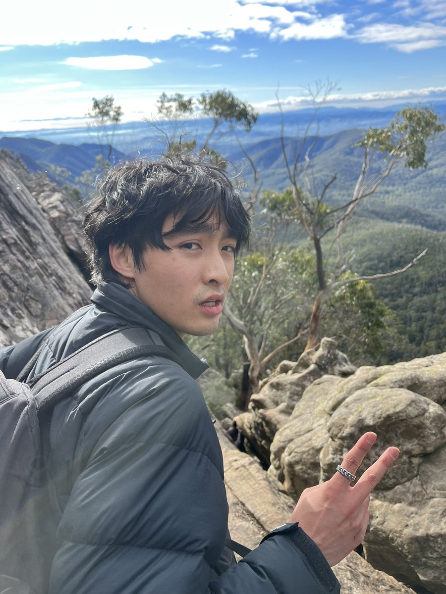 lishhii's tweet photo. Our first grade 5 hike!! Rock scrambling hikes are my favourite but the exposure can be a bit sketch. felt so proud with this one if u couldn’t tell lol https://t.co/XHTIytGOMM