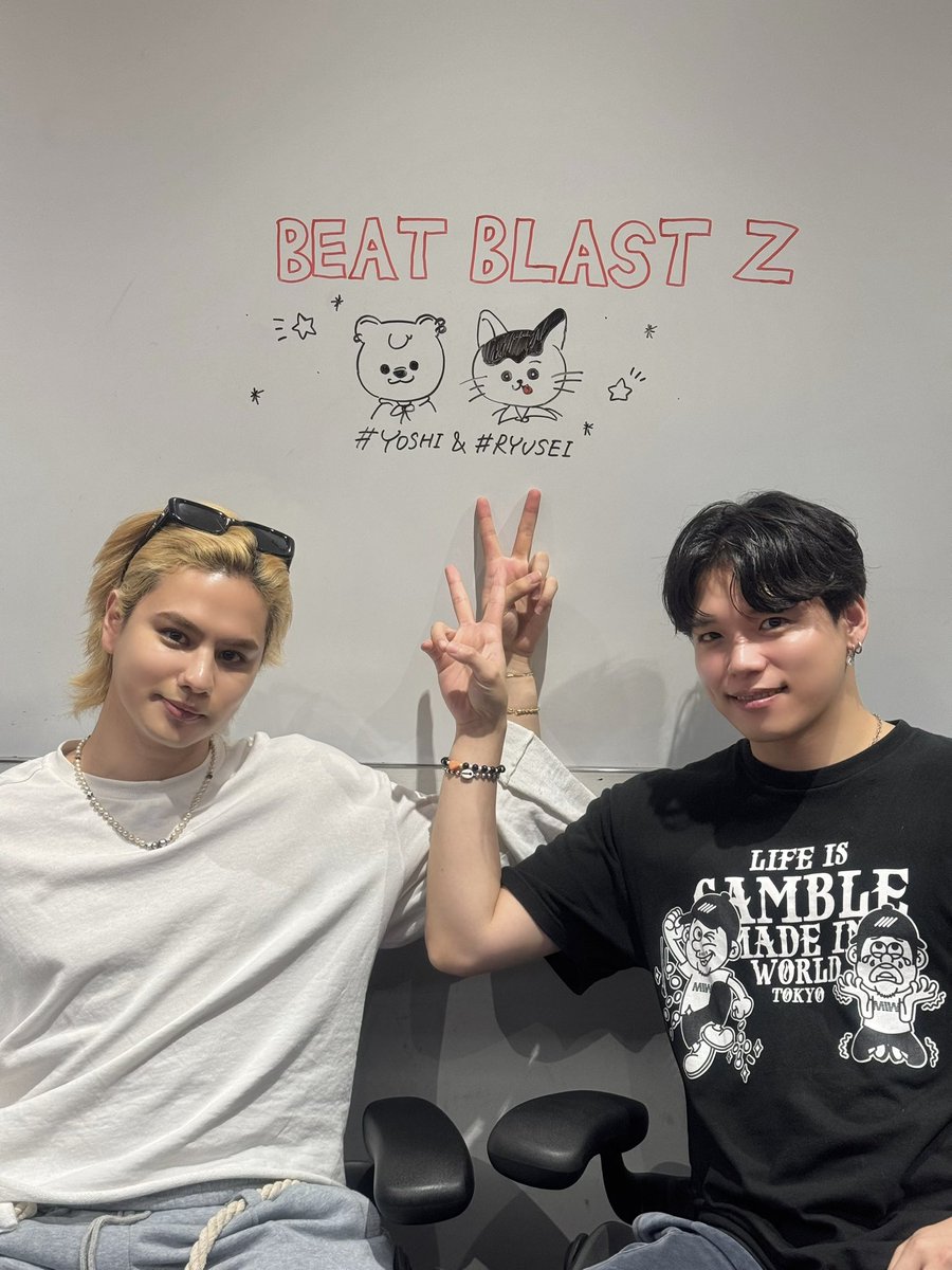 ballistik_fext's tweet photo. 𝗕𝗔𝗟𝗟𝗜𝗦𝗧𝗜𝗞 𝗕𝗢𝗬𝗭 𝗟𝗜𝗩𝗘 𝗧𝗢𝗨𝗥 𝟮𝟬𝟮𝟲
“𝗕𝗘𝗔𝗧 𝗕𝗟𝗔𝗦𝗧 𝗭”
開催記念生配信リレー開催🎟️

ご視聴いただきありがとうございました✨

次回の配信は…
7/7(火) #BALLISTIKBOYZ で配信します！

┈┈┈
🎫チケット一般発売中
▼ローソンチケット
https://t.co/z7JZXusLjr
▼ticketbook
https://t.co/lSGak4e6T7

SOLD OUT !!
埼玉 / 大阪 / 千葉 / 静岡 /福岡
┈┈┈

#BBZ_BEAT_BLAST_Z #BBZと過ごす時間
をつけて一緒に盛り上がろう❤️‍🔥