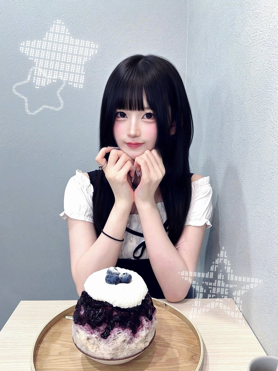 maid_yonaga's tweet photo. よなと過ごす夏🍧 https://t.co/TGUCoFQK7L
