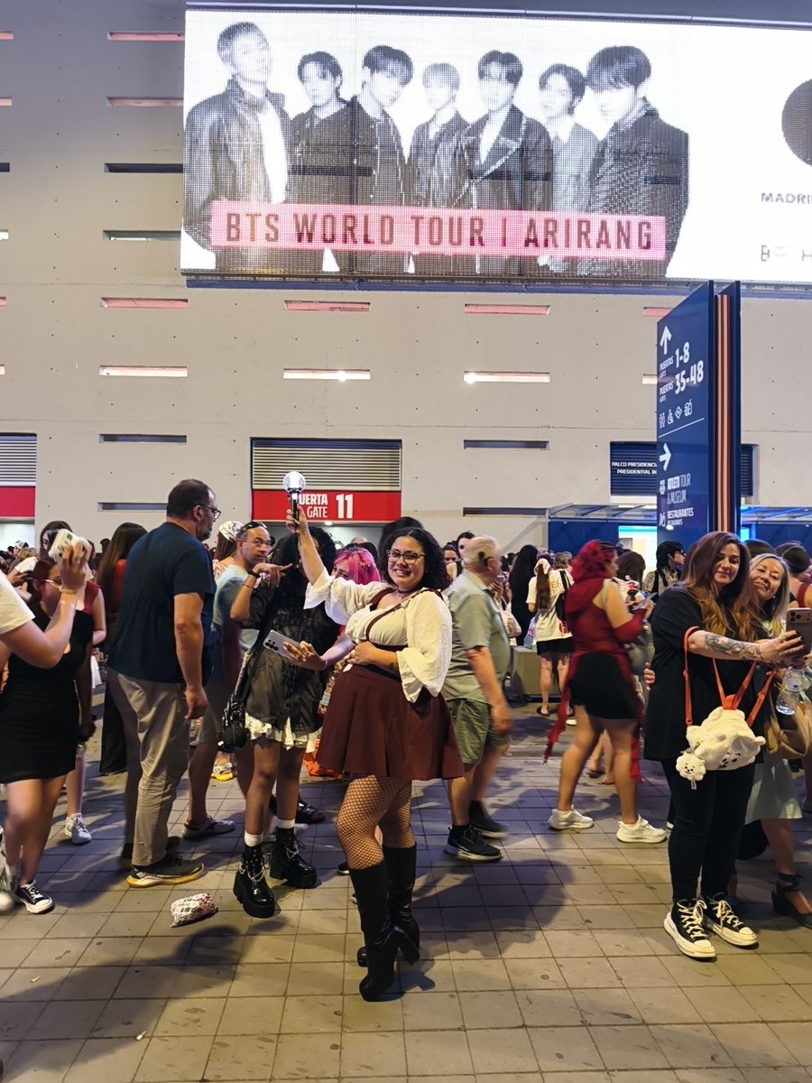 Dharis97's tweet photo. BTS  Madrid D-2 💜 Nicaragua presente🇳🇮 https://t.co/lLy3zlbG0H