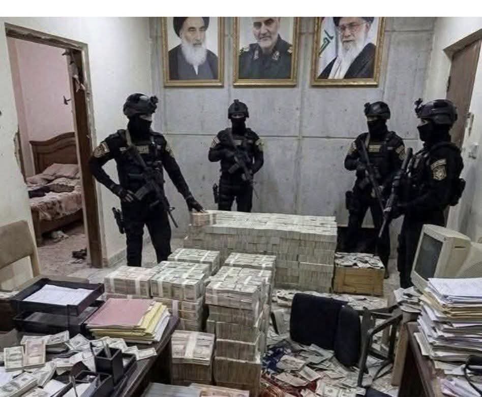 Ghjkl13591359's tweet photo. هرجاحرف ازدزدی وقتل هست عکس جاکش اخوندشیعه وشاش قاسم هست 
سیستانی دزد
خامنه ای دزد
شاش قاسم دزد https://t.co/WOWdFUWVKf