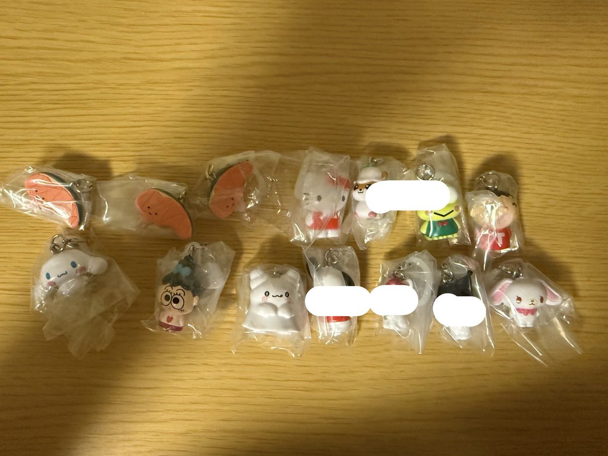 GACHA_TRADE25's tweet photo. @sy_Ayana 検索より失礼致します。
ベイマックスとパトランプ男を希望しております。
下記の画像より交換可能なものはありますでしょうか？
ご検討の程よろしくお願いします。 https://t.co/whtcpmktKG