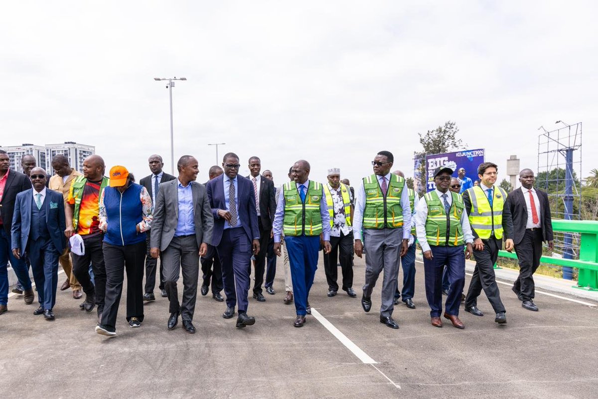 WilliamsRuto's tweet photo. We have embarked on the implementation of an Intelligent Transport System covering more than 210 signalised junctions across Nairobi - in three phases at a cost of KSh45 billion - to deliver coordinated, real time traffic management that eases congestion, improves road safety and reduces travel times.