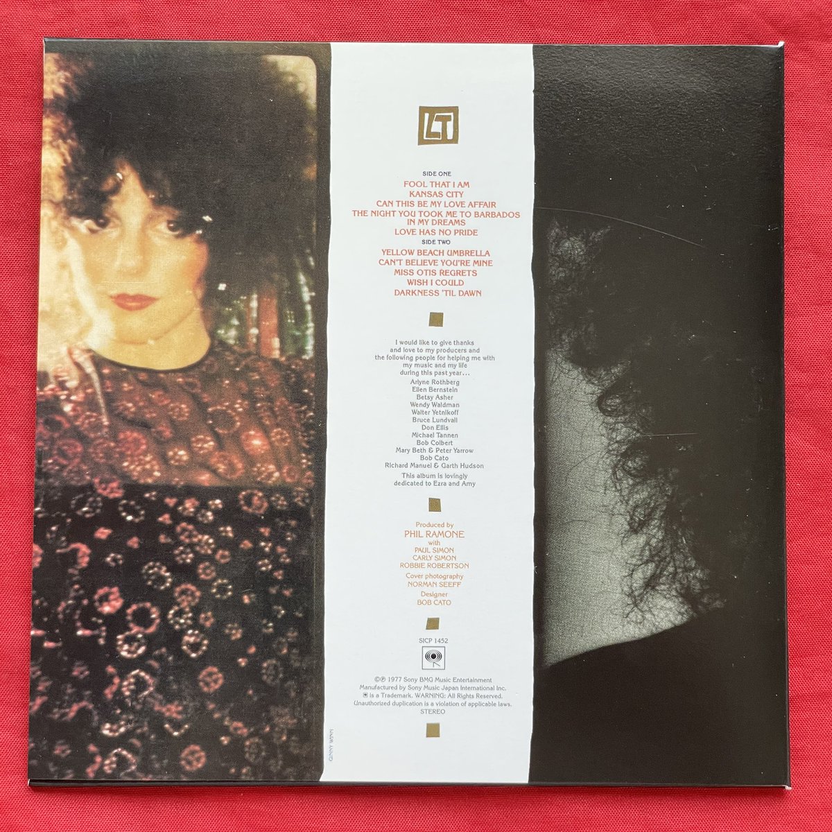 jackeguyman's tweet photo. Libby Titus(1977)
Art/89p
Sounds/86p
ジャケ裏のリビーちゃんが可愛いすぎる
表もそうなんだけどねっとりした色気がほとばしっとる
百戦錬磨のミュージシャン達が夢中になるのもわかる？
そもそもリビータイタスって名前も可愛いすぎるわね https://t.co/dLtSfjwOO6