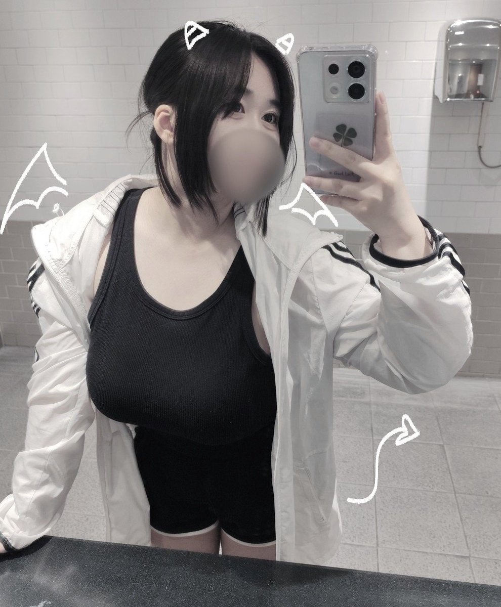 ryu_jii00's tweet photo. #맘눌뎀 https://t.co/ceWUKRJkU4