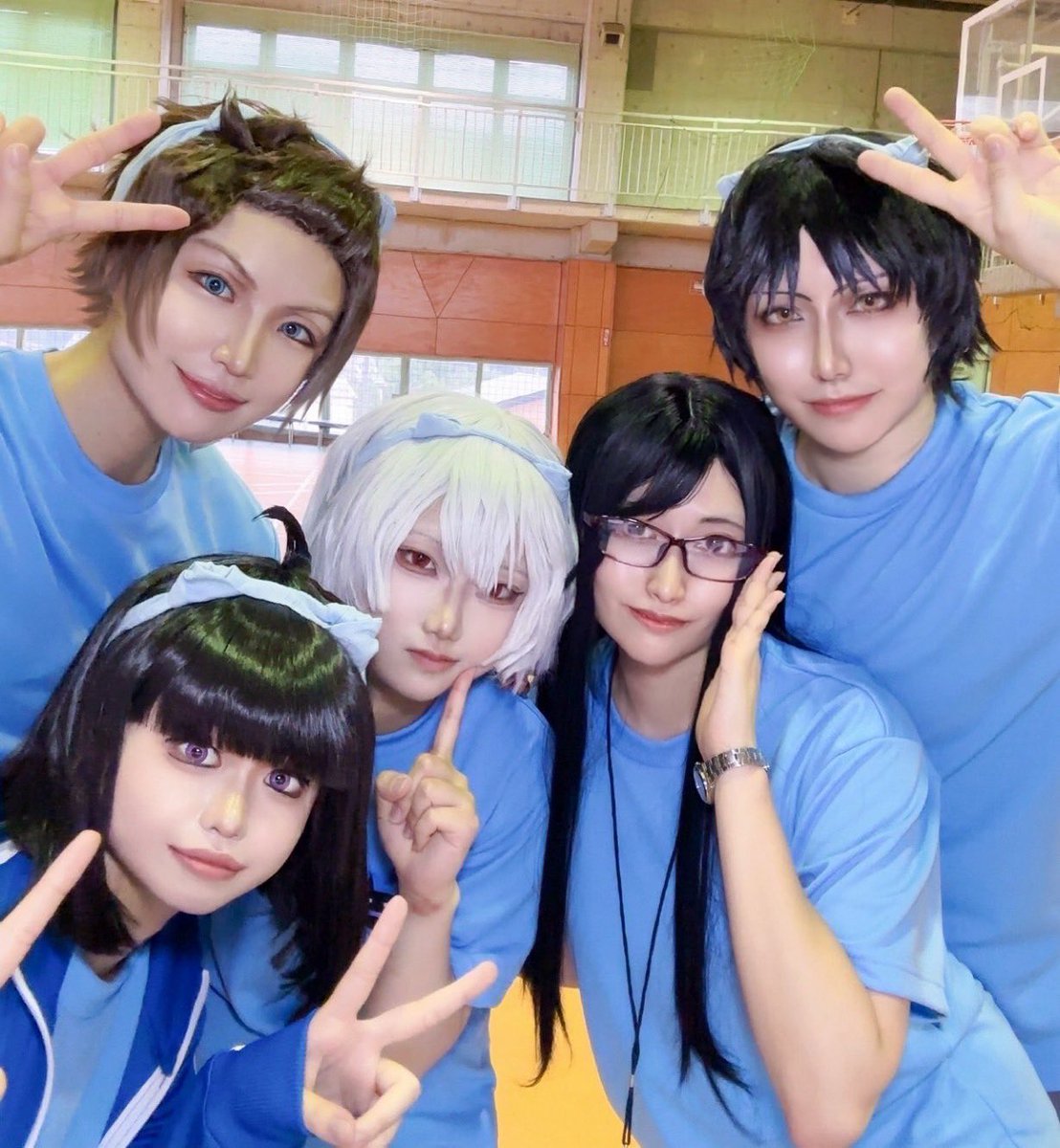 mimizuku1019's tweet photo. cos/ｺｽﾌﾟﾚ
WT ※捏造Tシャツ

水色チームもとい玉狛支部🌟
台風の影響で参加出来なくなってしまった修・ヒュース・小南先輩の分も頑張って2位と大健闘してきました🥳✨
常に一緒にいた仲良し玉狛でした🥰
本当にありがとうございました🩵ྀི

#21歳組主催による進まない運動会台風直撃Edition https://t.co/iJXgi69p9Y