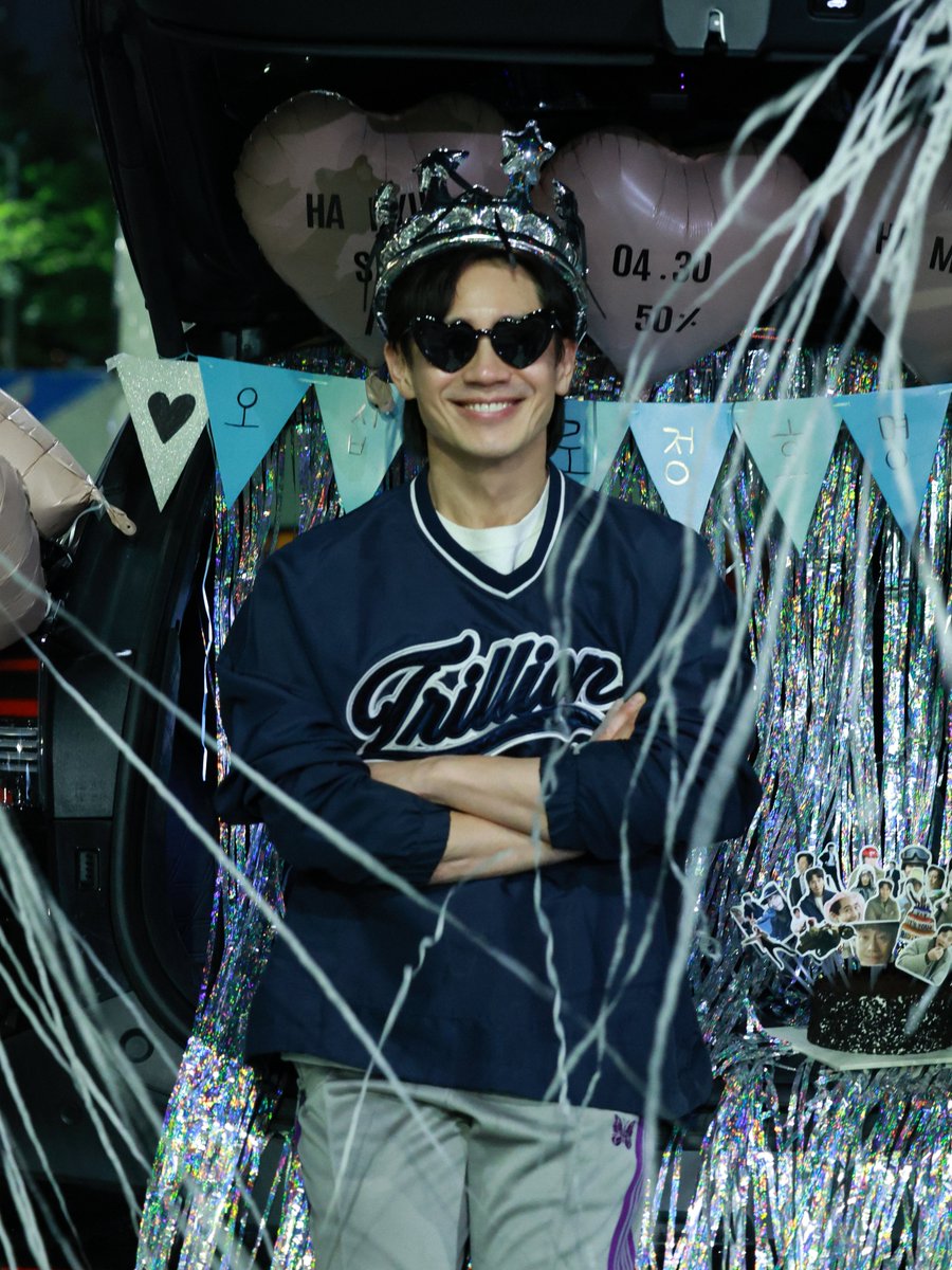 hoduent's tweet photo. #신하균 #ShinHaKyun

정호명 행복만 해!!!🤴🏻🎉 https://t.co/RAlX8EhnYi