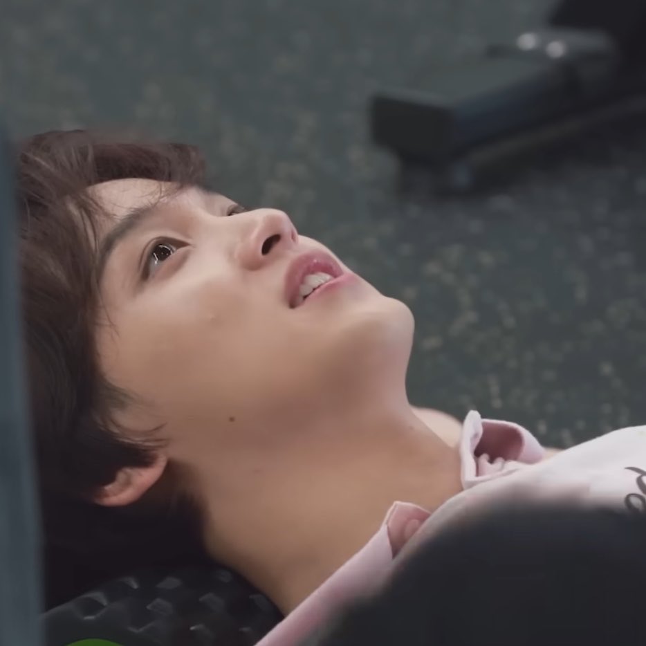 mahe826com's tweet photo. 그대로잖아.........😭 https://t.co/Qn9pODwjEq