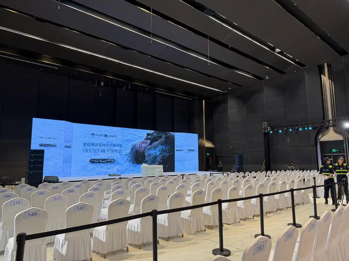 yc_ikun802's tweet photo. Fansign event today!!! ❤️🔥
#KUN #CaiXukun #Coldy
@kun_officialx https://t.co/ODNvwyIvf1