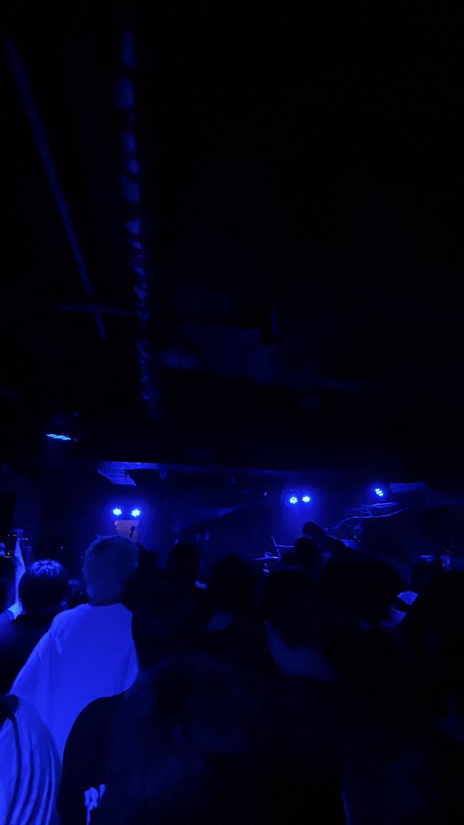 chamcham_inbox's tweet photo. 新譜気持ちよかった🥹
Edgeやっぱ神曲だよ、次のワンマンはオールナイトで全曲しましょー！！！
Symmetry滾り、もっとやろう https://t.co/74PCAF1gjn