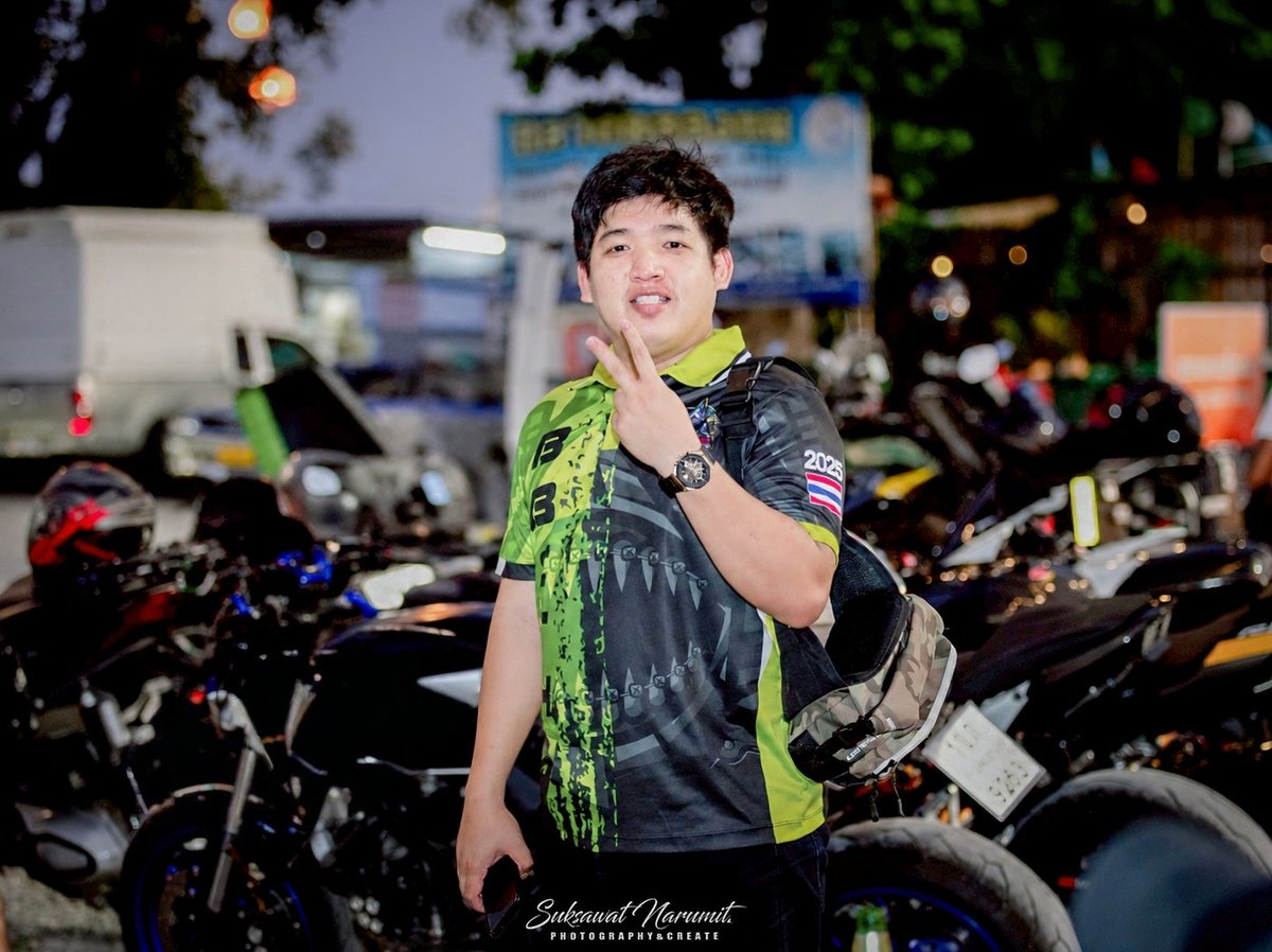 NestsuV's tweet photo. หมาเด็กทำ���ห้ใจสั่นก็จริง แต่หมาแก่ทำให้ขาสั่นนะครับ 🤣
#ผู้ชายหุ่นหมี #อ่าวอุดม
#แหลมมฉบัง #ชลบุรี https://t.co/Tfzc8cynId