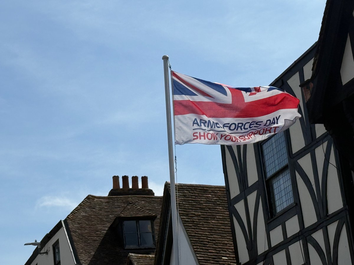 mattstephensav's tweet photo. This week he are celebrating Armed Forces week buly doing a flag raising in Maidstone High Street and Armed Forces Day Festival in Easbourne https://t.co/AmVvxfU8qq
