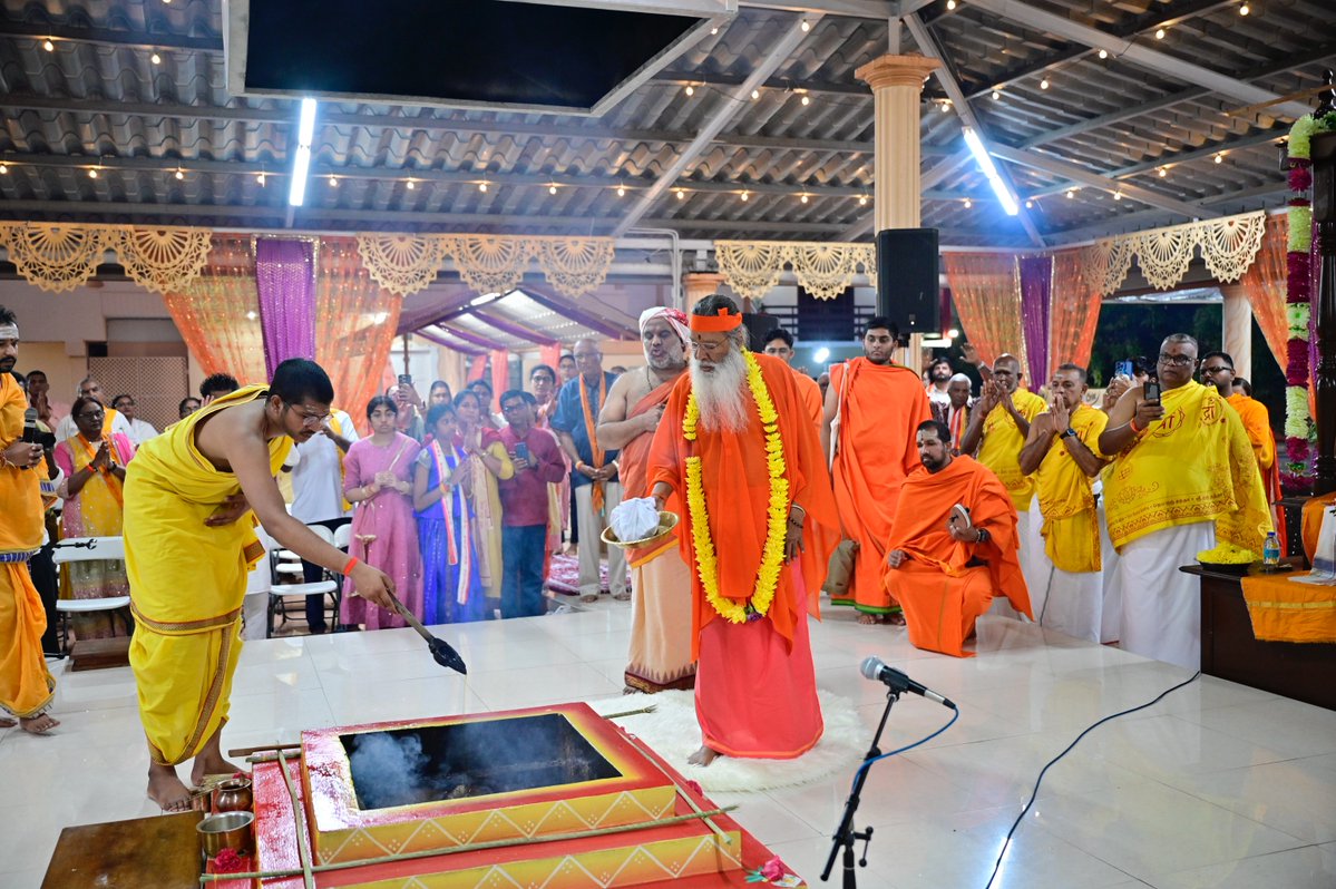 SgsSwamiji's tweet photo. Sri Dattatreya Yoga Centre • Trinidad and Tobago • 26 June 2026

• Rudra Homa
• Sri Chakra Puja
• Ashirvachana 
• Visit of Ms. Jearlean John, Member of Parliament for Couva North, and Minister of Works and Infrastructure
• Bhajans by Parama Pujya Sri Datta Ji

#sgsswamiji #swarnayatra #swarnayatra2026 #sgsashrama #dattapeetham #avadhootadattapeetham