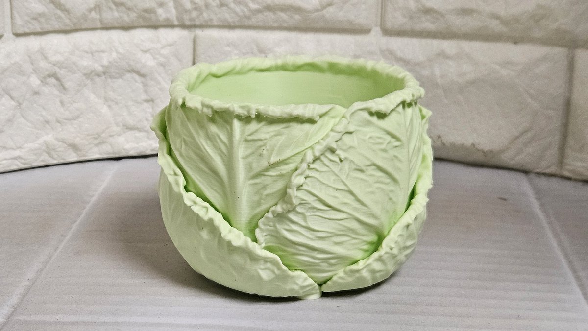 キャベツ風の鉢を久々に作った