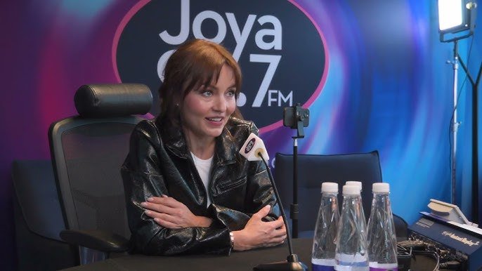 angeliqueboyerl's tweet photo. Angelique Boyer diz que, apesar de ter nascido na França, se considera mexicana:

“Eu cheguei ao México quando tinha 2 anos, então foi realmente no México que me tornei quem sou. E toda vez que vou para a França, me sinto estrangeira. Por isso, defendo muito que sou latina.” https://t.co/lj3aidMZfa