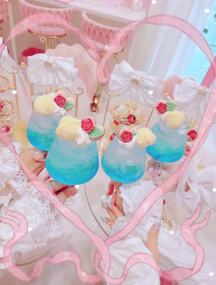 Senna_A_'s tweet photo. 🫖🍰💍🤍

可愛いお友達と可愛いヌン食べて、欲しかったお洋服お迎えできて、色々お話しながら秋の予定たくさん決めた、そんな1日🫶⌛️
とっても多幸感💓(̨̡՞ o̴̶̷̤  ̫ o̴̶̷̤՞ )̧̢

またちゃんと投稿するけど（いつになるのやら😂）今回の特に好みだったのでまた行けたらいいな！💍👑🪽 https://t.co/cdxEmTkEx1