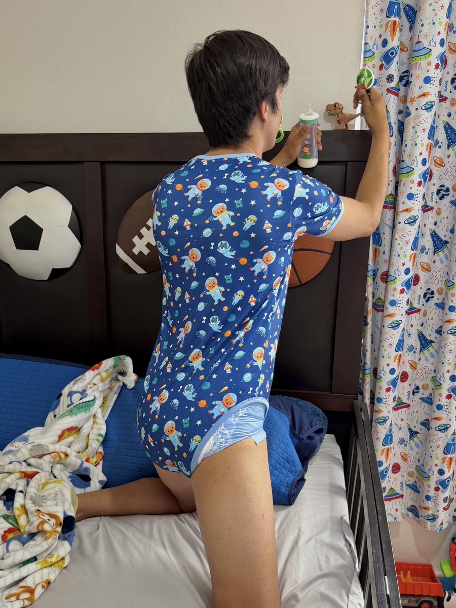 nightyknights99's tweet photo. Mission Control reports that bedtime has been delayed due to important dinosaur and astronaut business. 🚀🦖  

Join Ft @Abdlcouplemx in dino space in this rocketing good snapsuit here: https://t.co/lBze9i7CPc https://t.co/aCW8GUI4N0