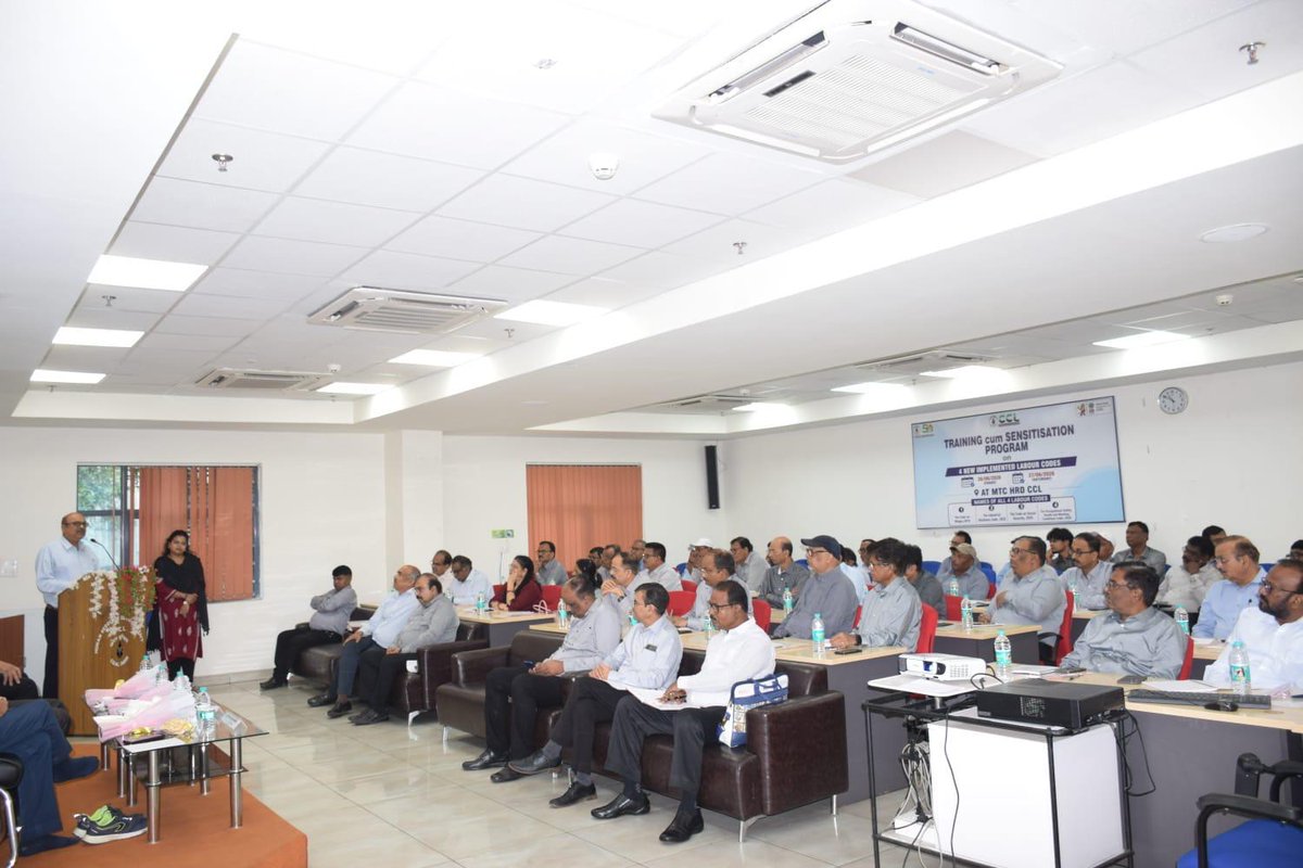 CCLRanchi's tweet photo. 𝐓𝐰𝐨-𝐝𝐚𝐲 𝐓𝐫𝐚𝐢𝐧𝐢𝐧𝐠-𝐜𝐮𝐦-𝐒𝐞𝐧𝐬𝐢𝐭𝐢𝐬𝐚𝐭𝐢𝐨𝐧 𝐏𝐫𝐨𝐠𝐫𝐚𝐦𝐦𝐞 𝐨𝐧 𝐭𝐡𝐞 𝐅𝐨𝐮𝐫 𝐍𝐞𝐰𝐥𝐲 𝐈𝐦𝐩𝐥𝐞𝐦𝐞𝐧𝐭𝐞𝐝 𝐋𝐚𝐛𝐨𝐮𝐫 𝐂𝐨𝐝𝐞𝐬

Central Coalfields Ltd. commenced a two-day Training-cum-Sensitisation Programme on the Four Newly Implemented Labour Codes and the rules framed thereunder on 26-27 June 2026 at MTC, HRD, CCL, bringing together key stakeholders to strengthen awareness & ensure effective implementation.

The inaugural session was graced by 𝐒𝐡𝐫𝐢 𝐂.𝐒. 𝐓𝐢𝐰𝐚𝐫𝐢, 𝐃𝐢𝐫𝐞𝐜𝐭𝐨𝐫 (𝐓𝐞𝐜𝐡𝐧𝐢𝐜𝐚𝐥/𝐎𝐩𝐞𝐫𝐚𝐭𝐢𝐨𝐧𝐬), 𝐂𝐂𝐋, 𝐒𝐡𝐫𝐢 𝐏𝐚𝐧𝐤𝐚𝐣 𝐊𝐮𝐦𝐚𝐫, 𝐂𝐕𝐎, 𝐂𝐂𝐋, GMs & Senior executives, while 𝐃𝐫. 𝐎𝐧𝐤𝐚𝐫 𝐒𝐡𝐚𝐫𝐦𝐚, 𝐄𝐱-𝐂𝐡𝐢𝐞𝐟 𝐋𝐚𝐛𝐨𝐮𝐫 𝐂𝐨𝐦𝐦𝐢𝐬𝐬𝐢𝐨𝐧𝐞𝐫, 𝐆𝐎𝐈 led engaging sessions on the provisions, compliance requirements & practical implementation of the new Labour Codes.

The session was attended by a total of 180 participants including Area General Managers, all HoDs of CCL HQ, Mine Managers, SO (HR), Project Officers, representative of Trade Unions (JCSC, Welfare board, Safety board), SC-ST-BC council, INMOSSA, CMOAI and Contractors. This programme reflected CCL’s commitment to building institutional capacity, promoting legal compliance & fostering a well-informed workforce.

#CCL #HRD #LabourCodes #Training #Compliance #CapacityBuilding

@kishanreddybjp @satishdubeyy @CoalMinistry @CoalIndiaHQ @LabourMinistry