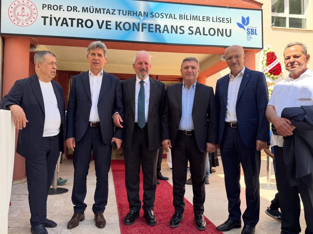 zkafaoglu's tweet photo. 26. Dönem Balıkesir Milletvekilimiz Kasım Bostan’ın kıymetli evladı Şeyma ile Balcı ailesinin değerli evladı Bilal’in nikâh törenine katılarak bu güzel mutluluklarına ortak olduk. Genç çiftimizi ve kıymetli ailelerini gönülden tebrik ediyorum. https://t.co/4bu4N9lohm