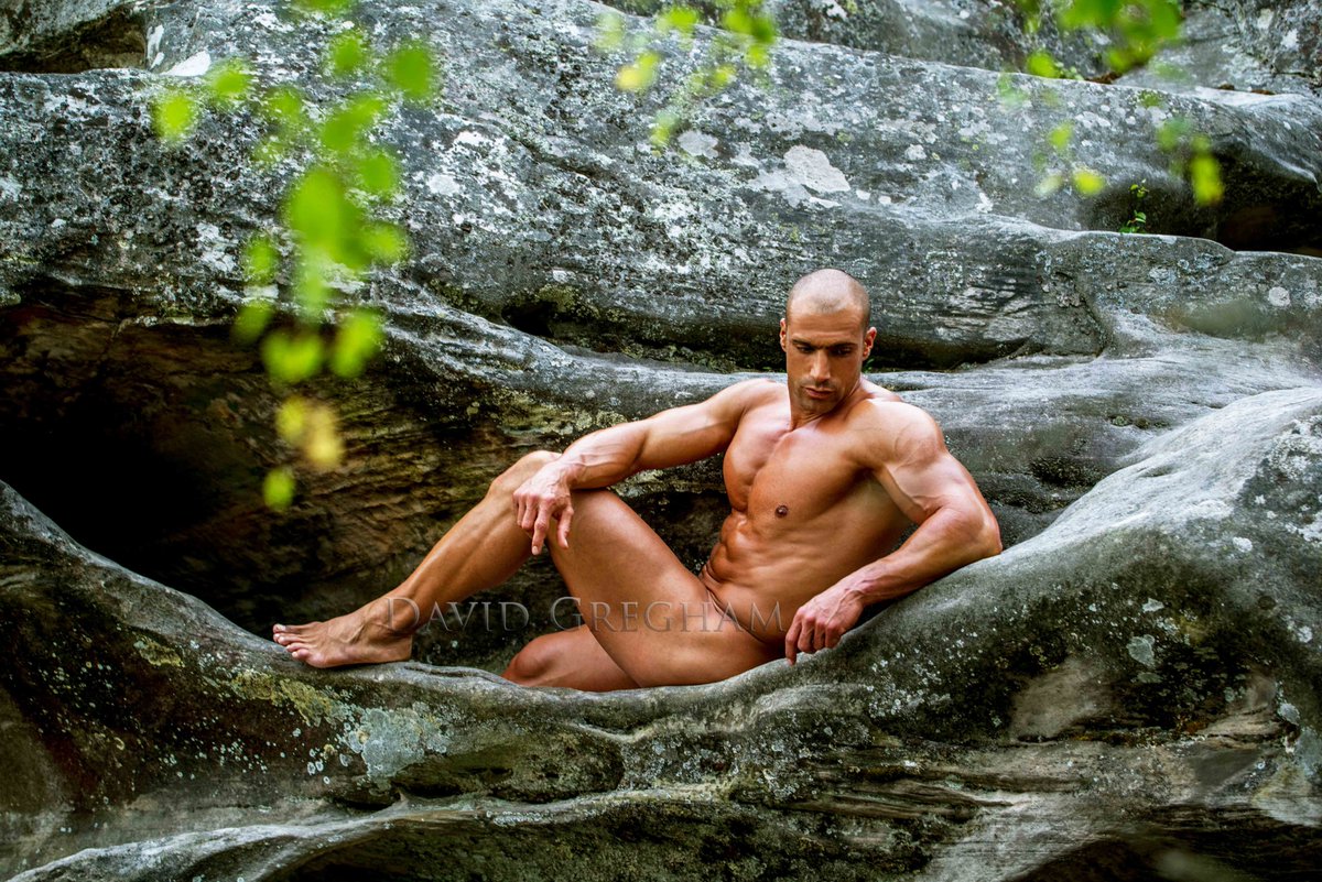 DGreghamPhoto's tweet photo. Waiting for your love...
#DavidGregham https://t.co/v4bHFzWag6
