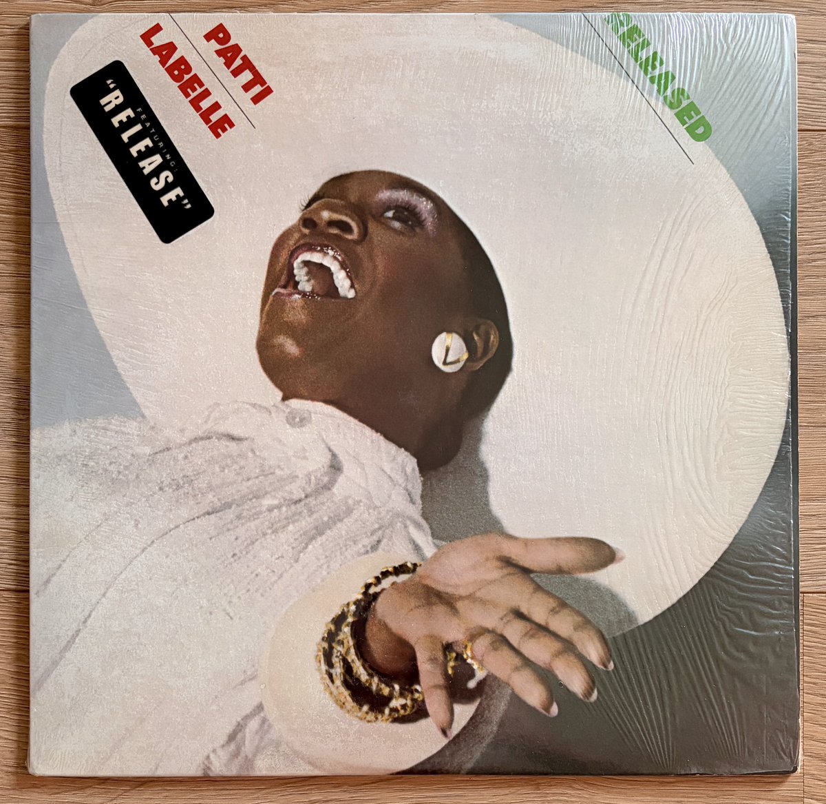 purplefunker's tweet photo. 🔥Patti LaBelle • Released🔥

1980 USA Vinyl Pressing

#NowPlaying
#PattiLaBelle
#Vinyl #VinylAddict https://t.co/bPNCY19yoL