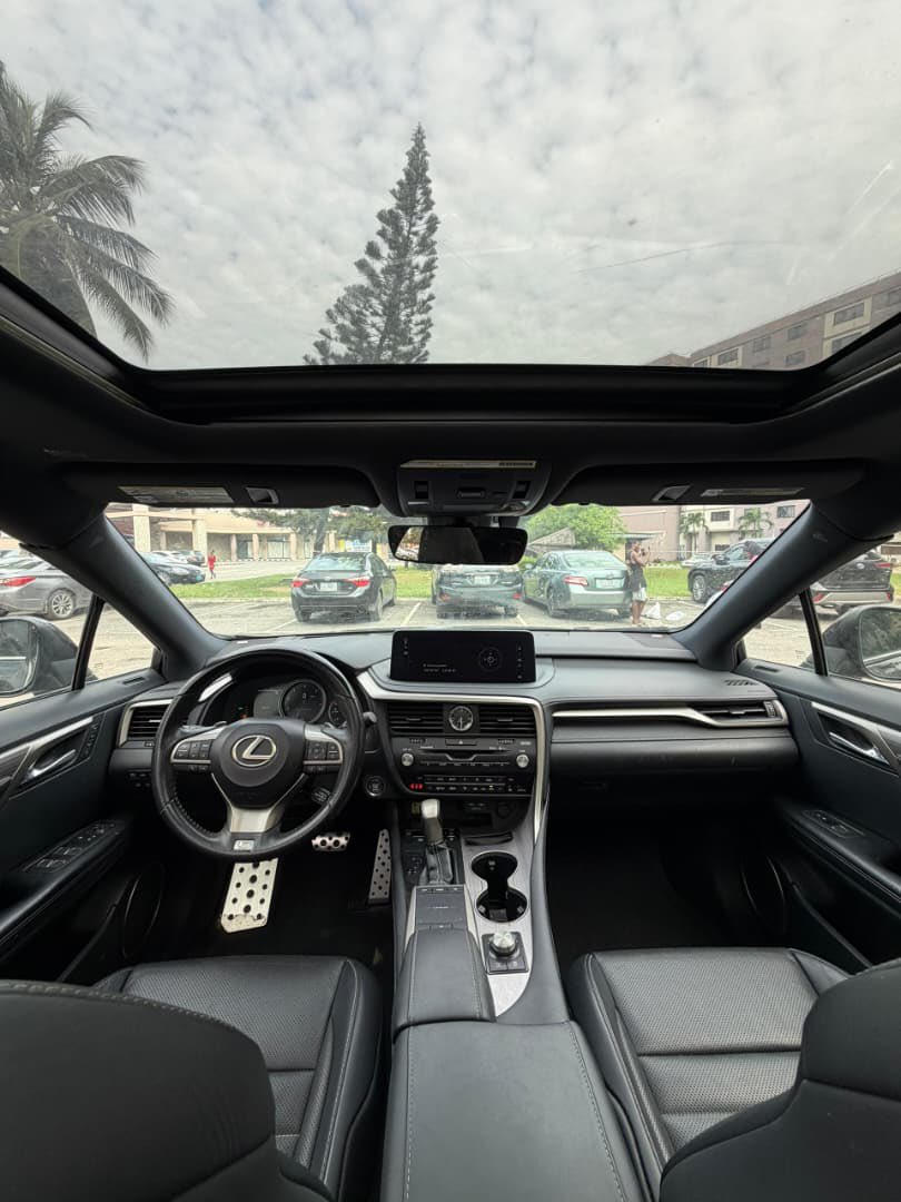 malay_wheels's tweet photo. Lexus RX350 Fsport || 🇧🇪|| Panoramic Roof || N63.2M💰 https://t.co/r764ruO4ka