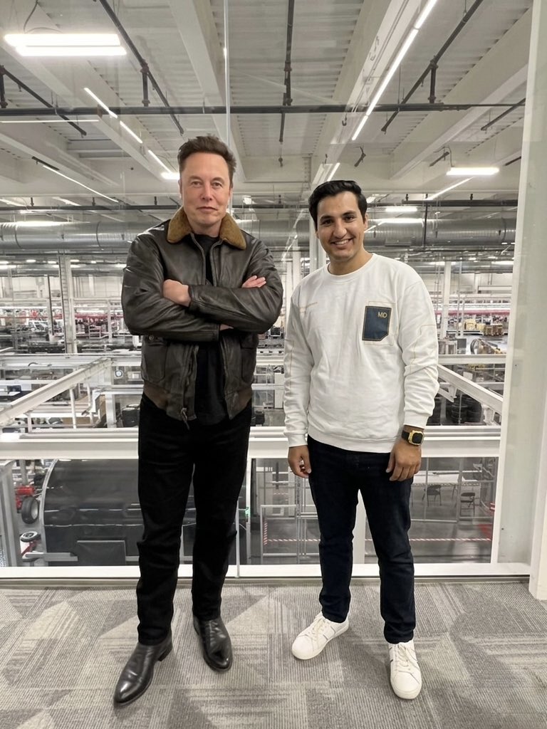 Crypto__Haris's tweet photo. Ryker, please stop tagging Elon 😭

You’re already risking 50% of your assets.

And now I’ll make it even worse…

If this post hits 10,000 comments, I’ll personally give away $10,000 to the community.

Now nobody tell Elon. 🤫 https://t.co/iZ8vFdVS8i