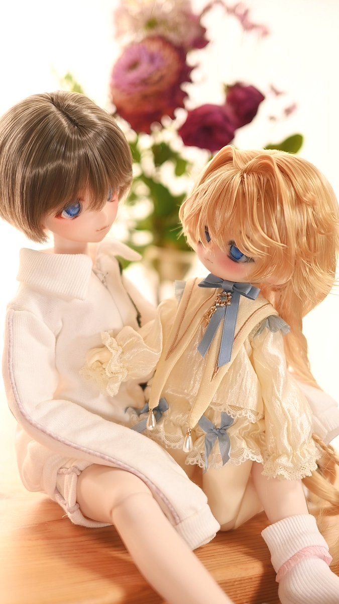 kusan8404's tweet photo. 碧眼兄弟🩵🩵
仲良くなれそうだね☺️

#くじょっ子 https://t.co/e3N5yPzwCR