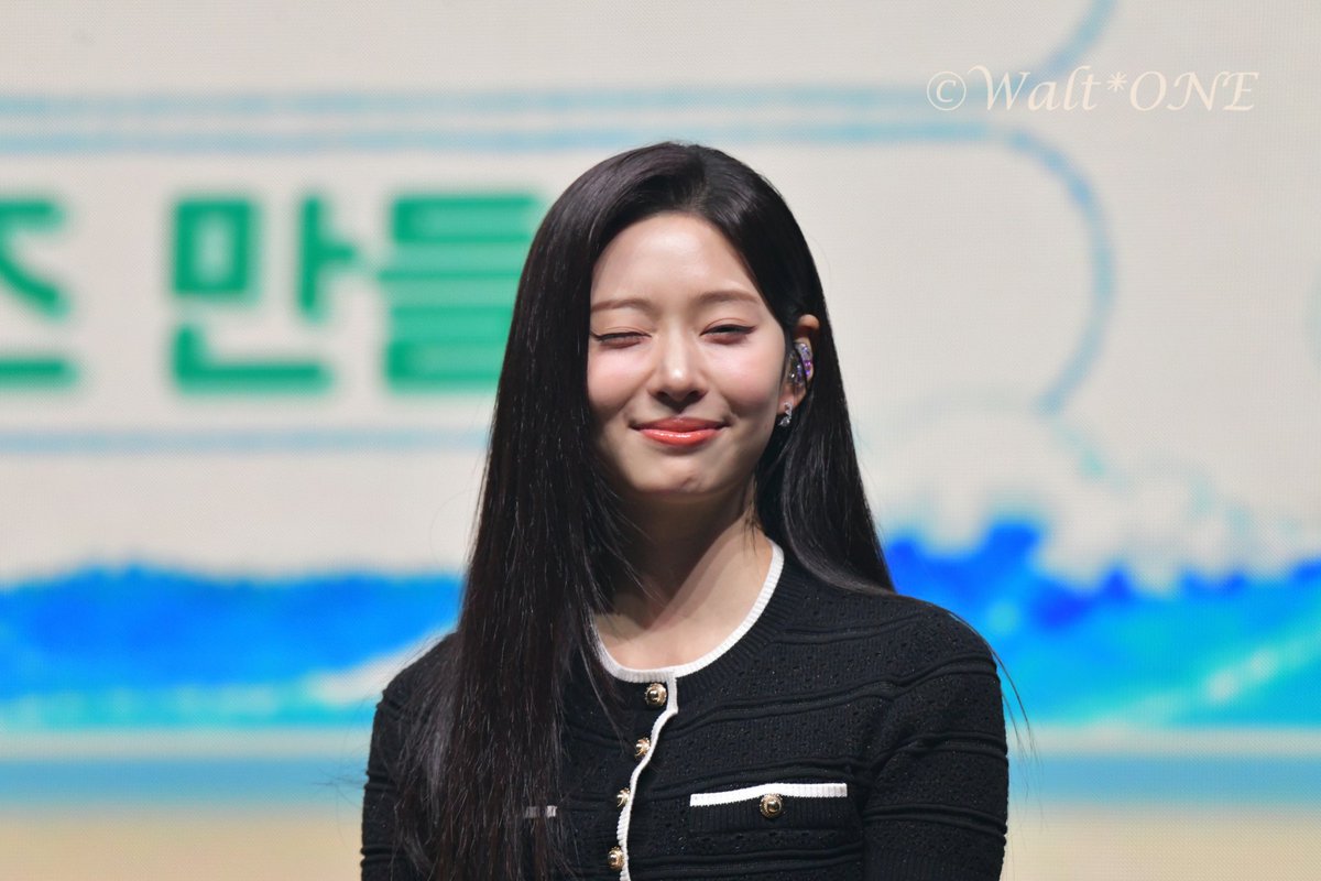 WaltxONE's tweet photo. 김민주 팬미팅 윙크 팬싸 260627

#김민주 #kimminju #キムミンジュ
#IZONE #아이즈원 #アイズワン https://t.co/pYNgFUvHih