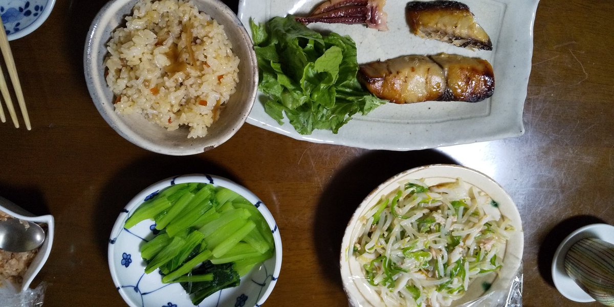tecchan509's tweet photo. 帰京後、たまっていた外画やアニメを数本収録。そして、金尾食堂の定食の再開。豪勢でもなし、凝っているわけでもなし。でも、この程度で折り合いをつけて一杯やるのが根っから好きなんですな！

ところで10月の舞台、いい役を仰せつかりました！いずれご案内しますね。 https://t.co/lX51WnhqDL