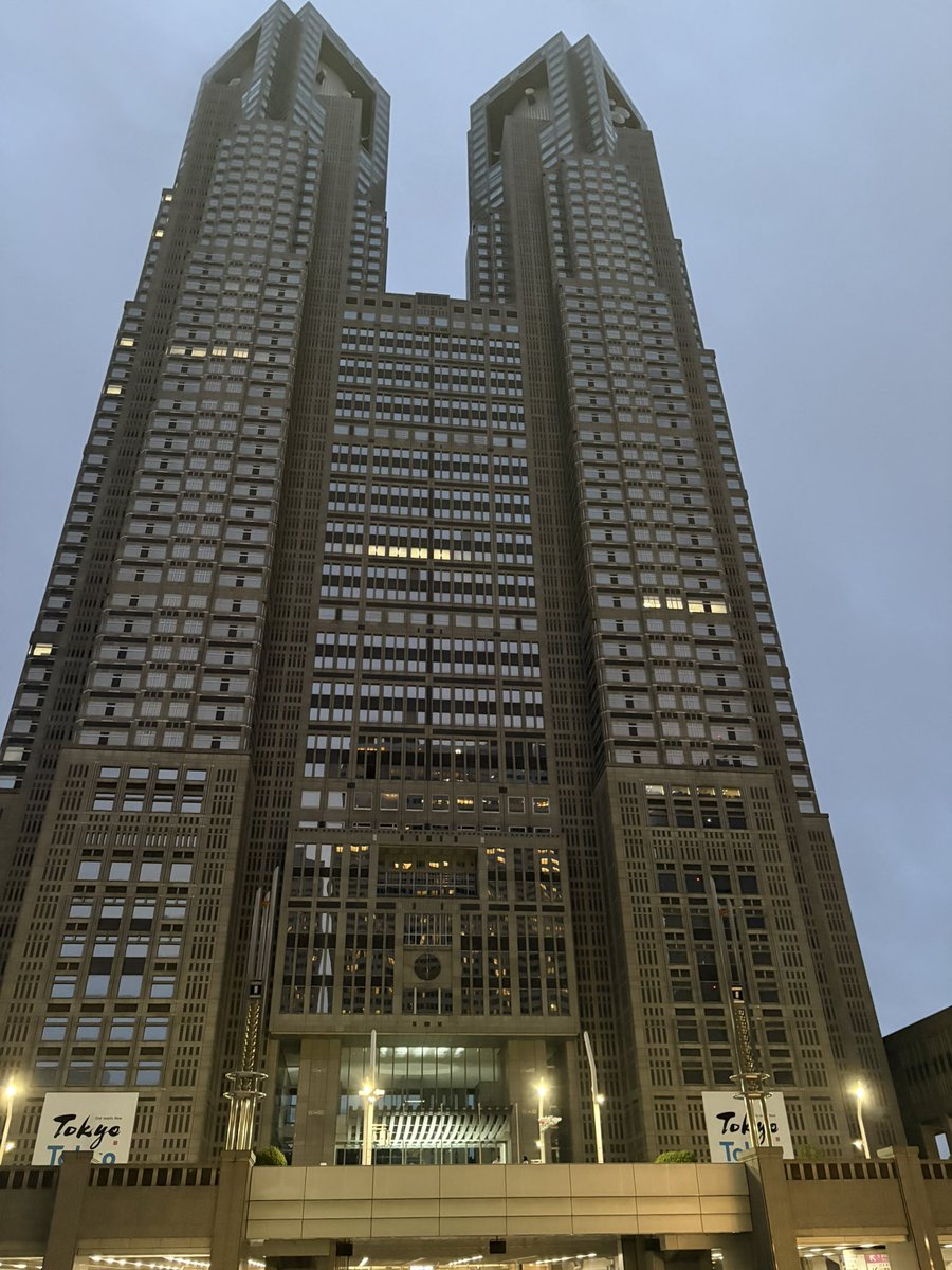 ranakoma_'s tweet photo. 今日プロジェクションマッピングやらないらしくて終わり https://t.co/Jt5vapDwRW