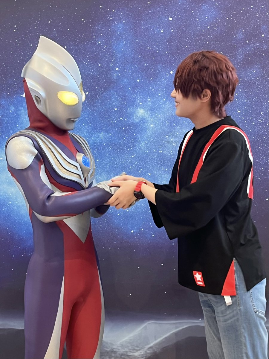 Chinatsu__S2's tweet photo. ヒーロー×アイドル🤝❤️‍🔥 https://t.co/DuRtOaiasu