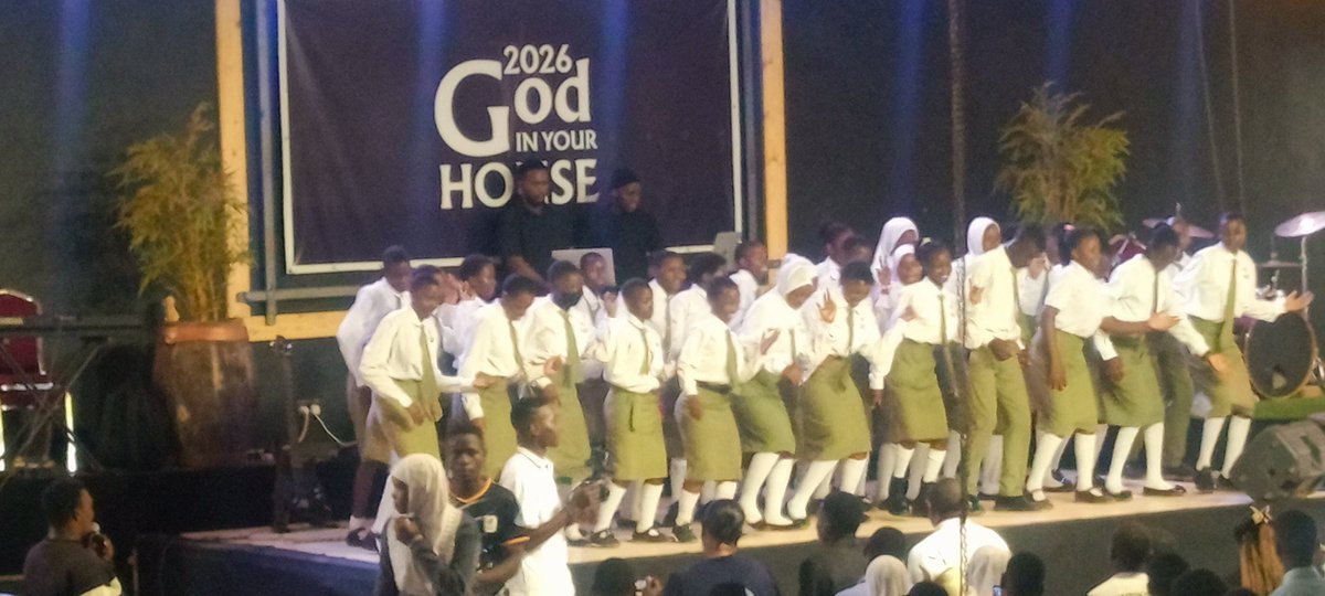 Christsmercy's tweet photo. @WilsonBugembe @TheWorshipHous @CampusMove Happening now, Students prayer day @ThaWorshipHouse. Thousands of students in the presence of God. https://t.co/sbjgvSmEkx