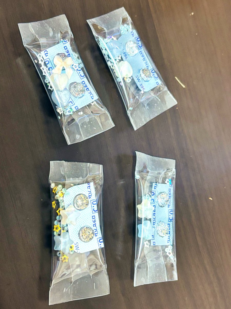 naru_dxm's tweet photo. ロラゼパム作りました！欲しい方いましたらリプください！
  #お薬キーホルダー
 #なるちゃんラボ https://t.co/UfdIRlkok0