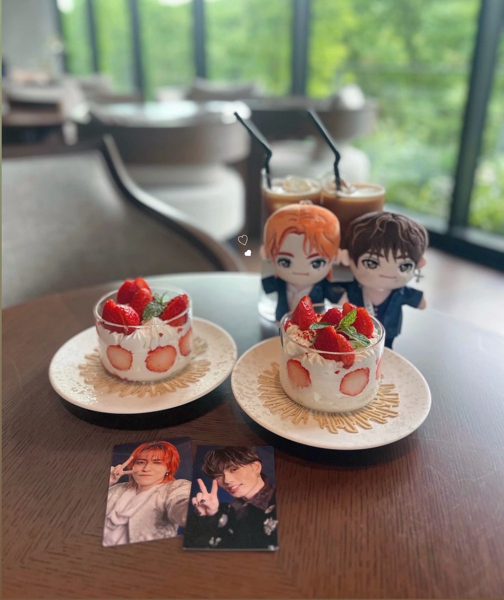 _EMO25's tweet photo. ずっと話尽きなくて楽しかった₍ᐢ⸝⸝•ω•⸝⸝ᐢ₎🤍🤎 https://t.co/1R4s2NdTuX