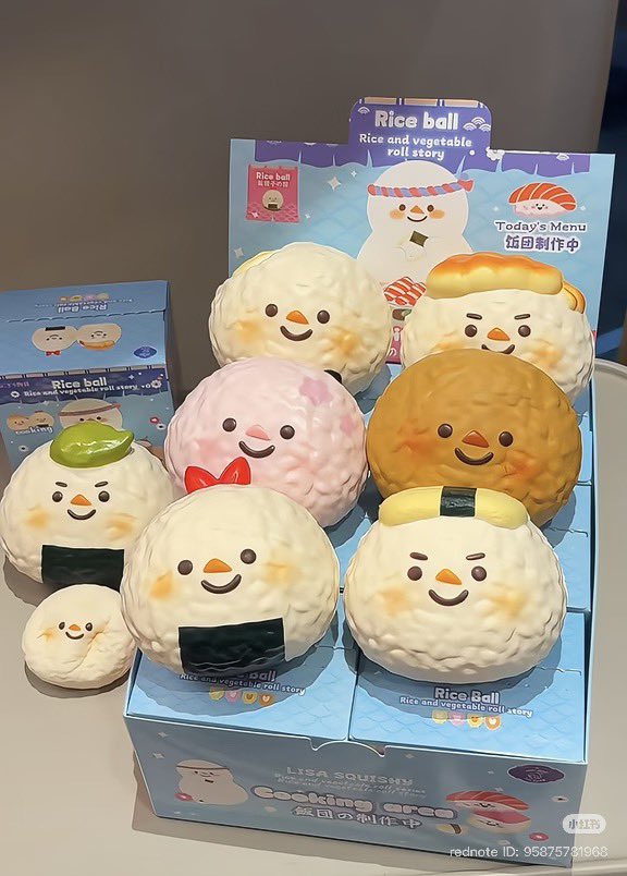 fridayathome's tweet photo. ดีลจีน Lisa สุ่ม รุ่นข้าวปั้น 

ราคาสุ่มละ 290 บาท ยกบ็อก 1,650 บาท
ส่งฟรี รอพรี 10-15 วัน 

#ตลาดนัดสกุชชี่ #สกุชชี่ #squishy #ตลาดนัดsqiushy https://t.co/Wnspr4J8sz