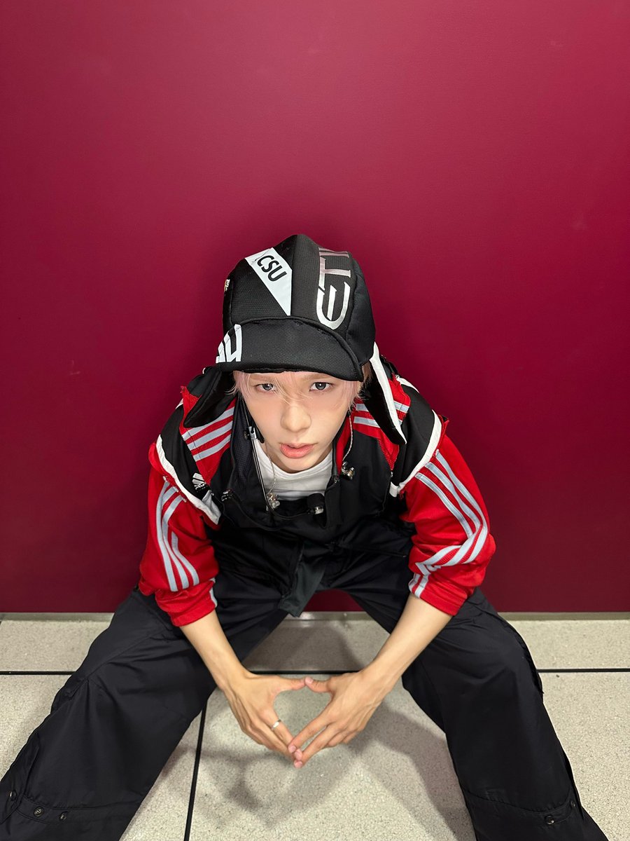 shotaro_th's tweet photo. 260627 Riize ig 

พี่เท่หรือไม่😂
#RIIZE #라이즈  #SHOTARO https://t.co/t3f1MK84CX