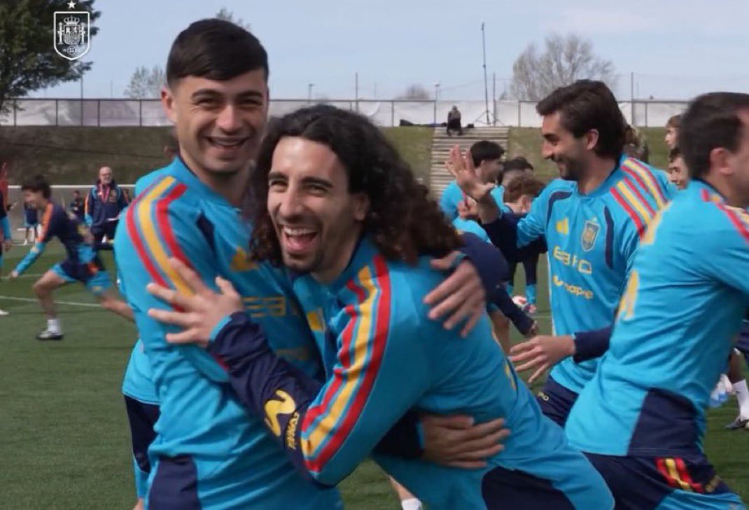 the_marcoliboy's tweet photo. Did you know 1248 players attended the World Cup, 57 of them have won MOTM awards, none is a Barcelona player😭 https://t.co/N4CoWD1TG6