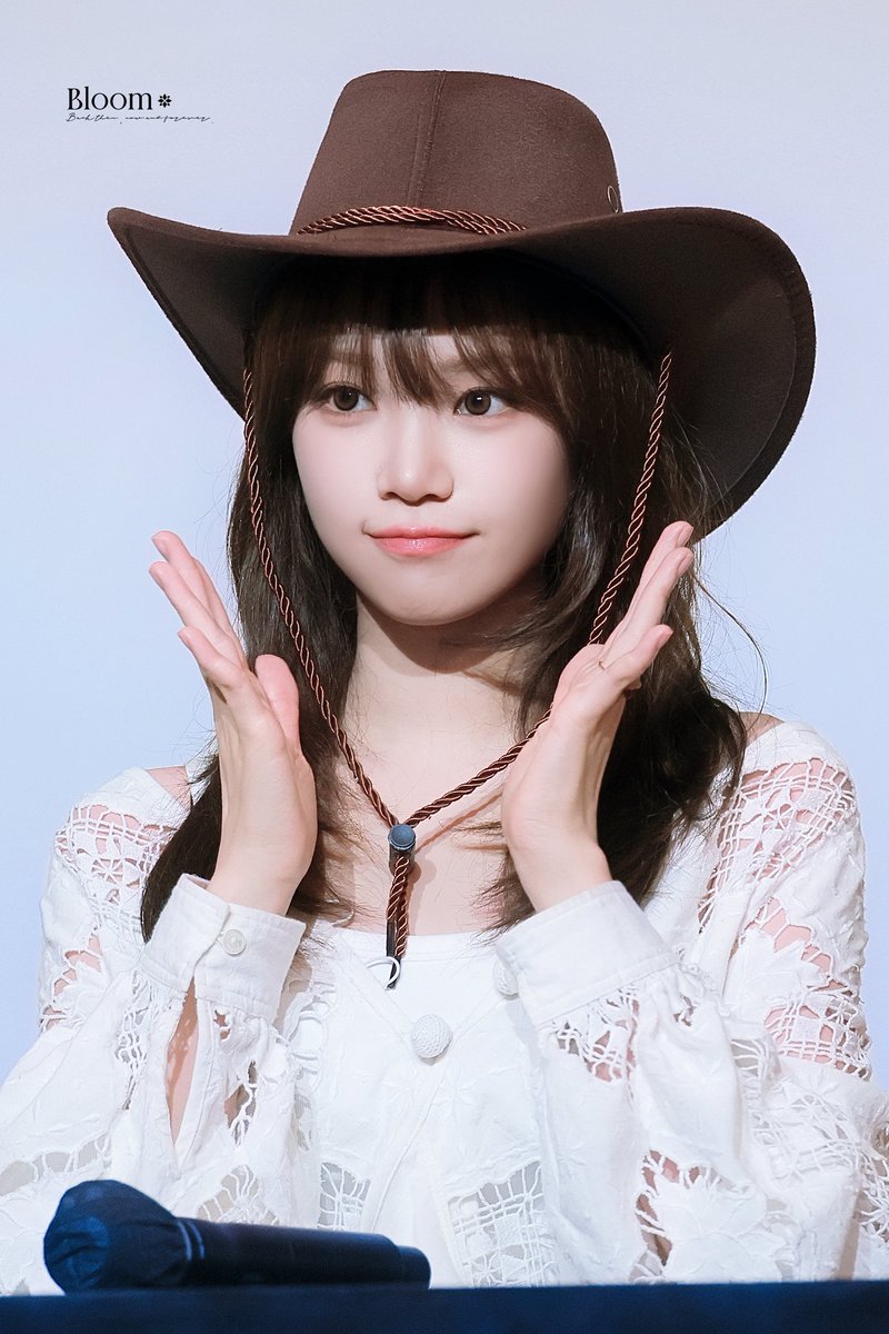 Bloom_kcw's tweet photo. 260627🤠#김채원 #CHAEWON #チェウォン 
#르세라핌 #LE_SSERAFIM https://t.co/kJkCpVFZ5e