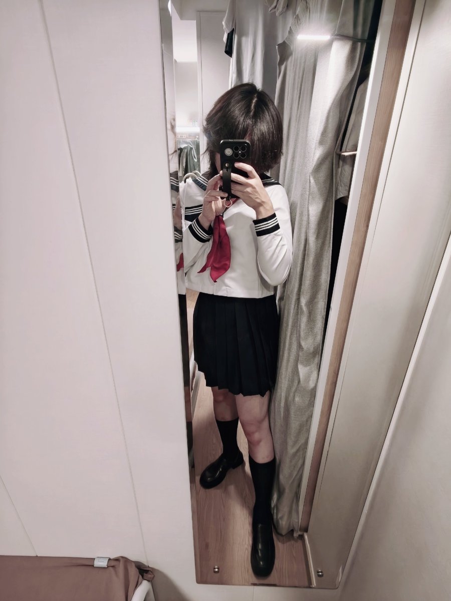 LinFanLumi's tweet photo. 会是好女孩嘛🥰
#男娘 #可爱的男孩子 #水手服 https://t.co/XRUiKHFzWq