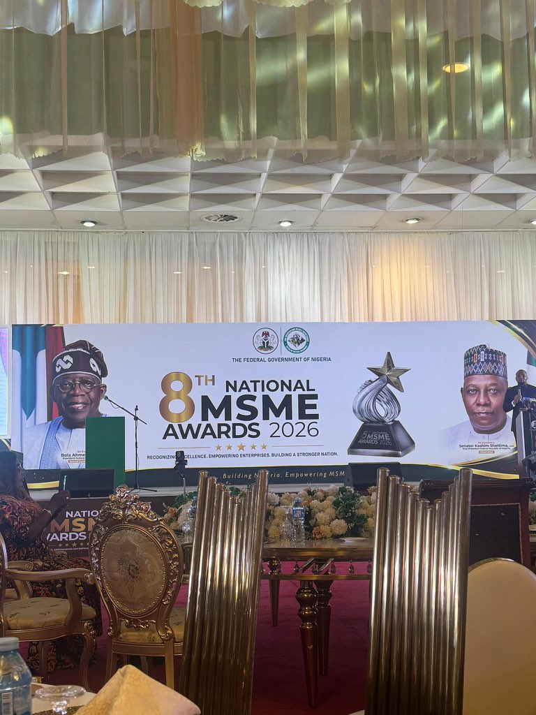 whitenigerian's tweet photo. President Tinubu has approved the formalization of 250,000 MSMEs across Nigeria for free.

Benefits include; 

- Free CAC registration 
- ⁠Moral support for business owners 
- ⁠Technical training for beneficiaries 

Interested MSMEs can access this opportunity by logging onto @SMEDANGov