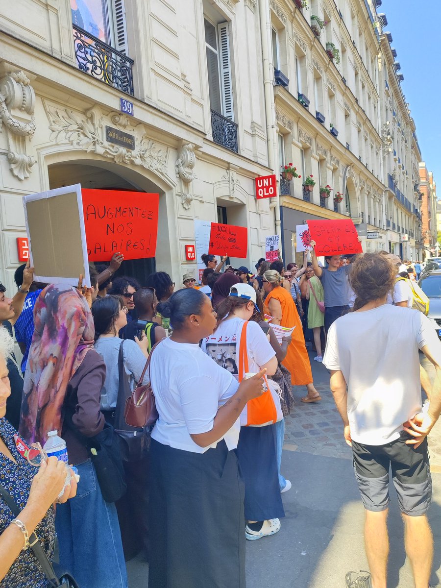 DC_True's tweet photo. Grève à Uniqlo, revendications sur les salaires, la pression au travail, la prime d'intéressement inexistante 💣
#uniqlo #uniqlogreve #greve #cgt @UNIQLO_JP https://t.co/f3yMcekpTW