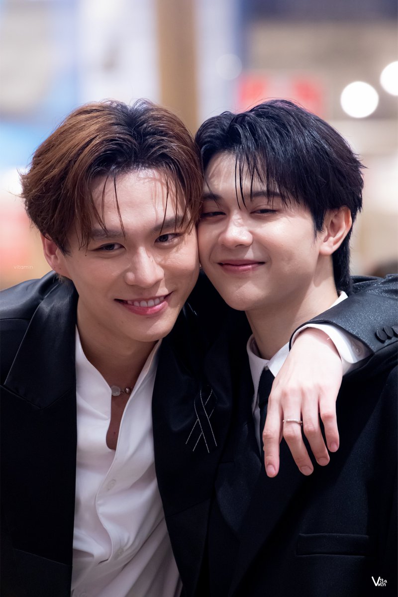 vitamin_CTR's tweet photo. จุ่มแก้มของป๊าม๊า 😭🤟🏻

BVTL WITH TOPS OF BEAUTY #WetBrushxBeverTonliew
#bbverpj #tonliewmtp https://t.co/P86teaY1Uu